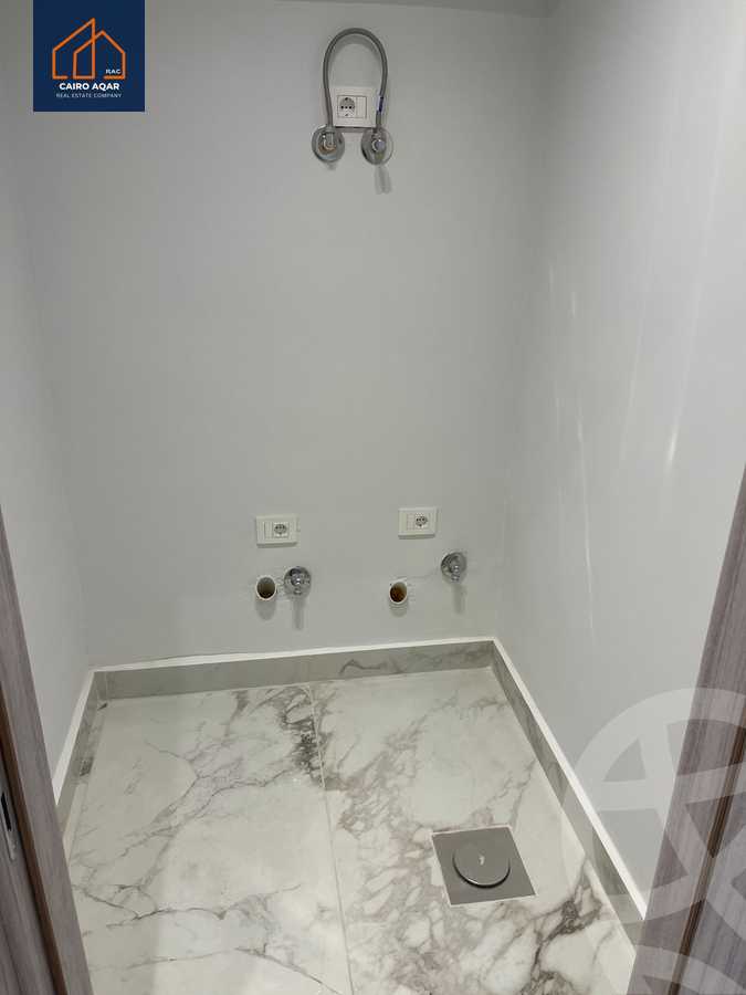 https://aqarmap.com.eg/en/listing/5945245-for-rent-cairo-new-cairo-compounds-mountain-view-hyde-park