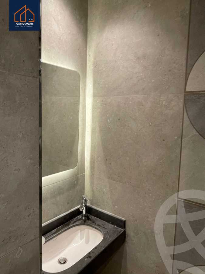 https://aqarmap.com.eg/en/listing/5945245-for-rent-cairo-new-cairo-compounds-mountain-view-hyde-park
