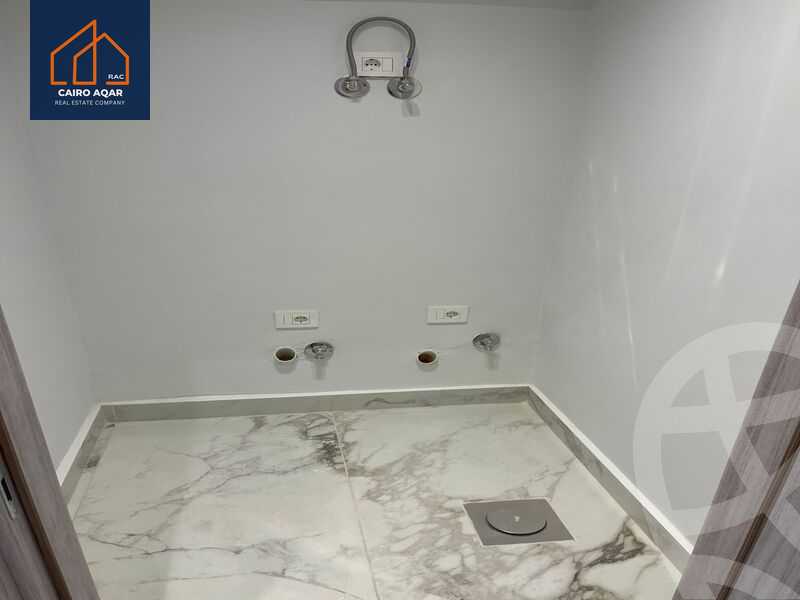 https://aqarmap.com.eg/en/listing/5945546-for-rent-cairo-new-cairo-compounds-mountain-view-hyde-park