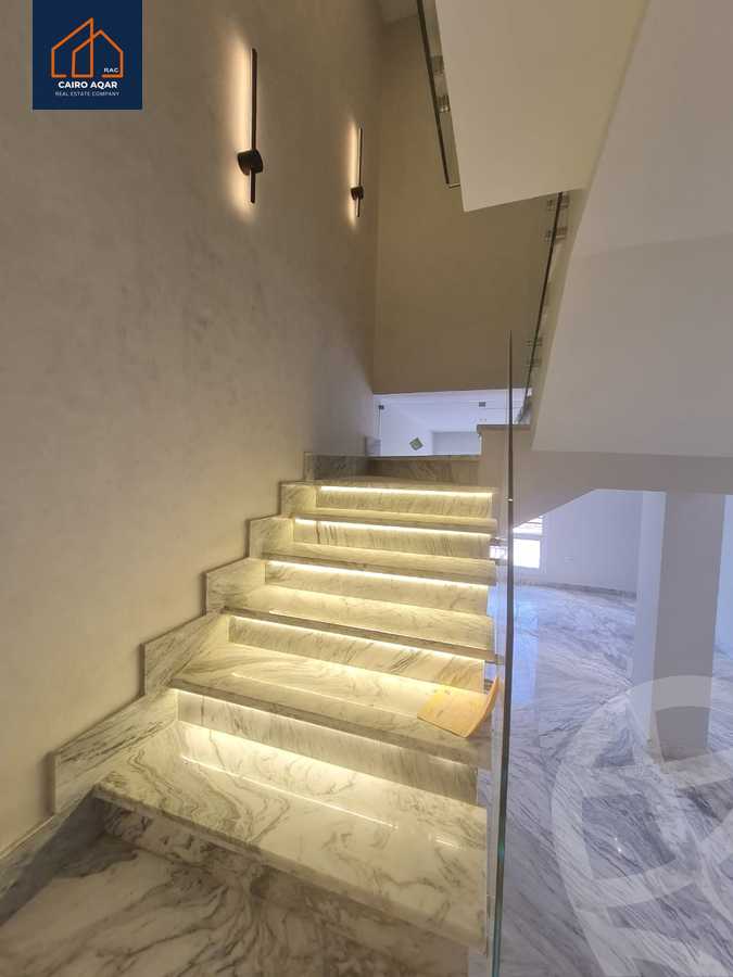 https://aqarmap.com.eg/en/listing/5954376-for-rent-cairo-new-cairo-compounds-hyde-park-centre-ville-hyde-park