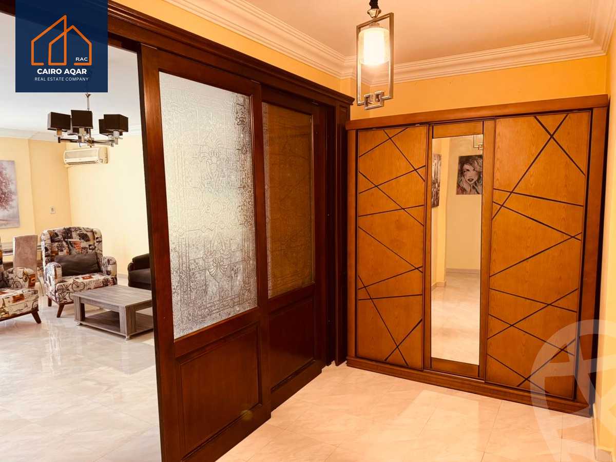 https://aqarmap.com.eg/en/listing/5960474-for-rent-cairo-new-cairo-lrhb-city-phase-4-mohammed-farid-st