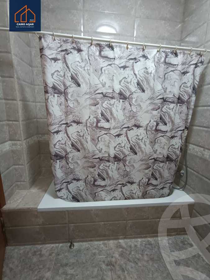 https://aqarmap.com.eg/en/listing/5977245-for-rent-cairo-new-cairo-lrhb-city-phase-1-ahmed-rami-st