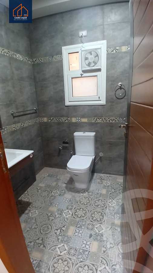https://aqarmap.com.eg/ar/listing/5980757-for-rent-cairo-new-cairo-compounds-the-square