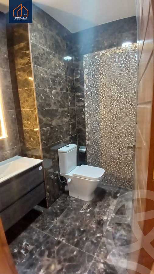 https://aqarmap.com.eg/ar/listing/5980757-for-rent-cairo-new-cairo-compounds-the-square
