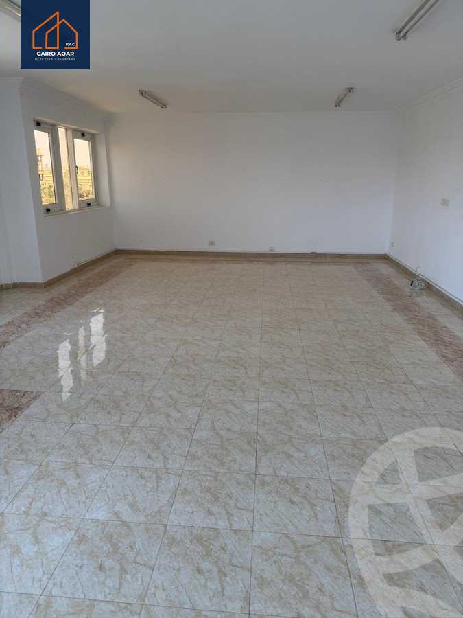 https://aqarmap.com.eg/en/listing/6001007-for-rent-cairo-new-cairo-lrhb-city-phase-4-mohammed-farid-st