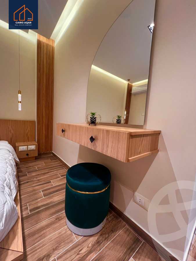 https://aqarmap.com.eg/ar/listing/6001635-for-rent-cairo-new-cairo-lrhb-city-phase-5-talaat-mostafa-st