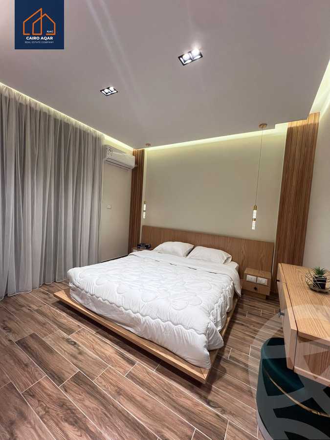 https://aqarmap.com.eg/ar/listing/6001635-for-rent-cairo-new-cairo-lrhb-city-phase-5-talaat-mostafa-st