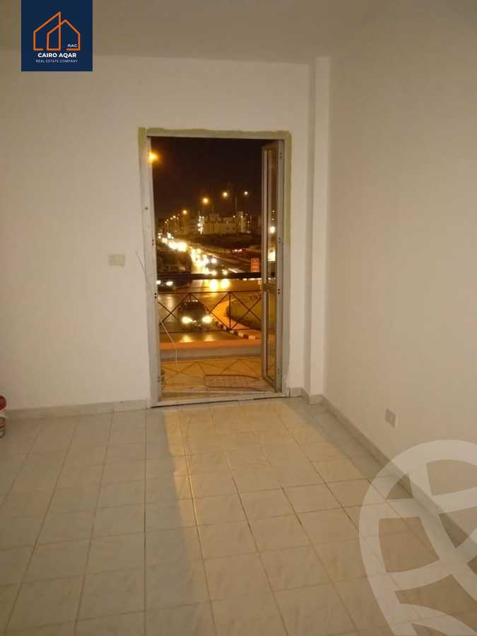 https://aqarmap.com.eg/en/listing/6004072-for-rent-cairo-new-cairo-lrhb-city-phase-1-ahmed-rami-st