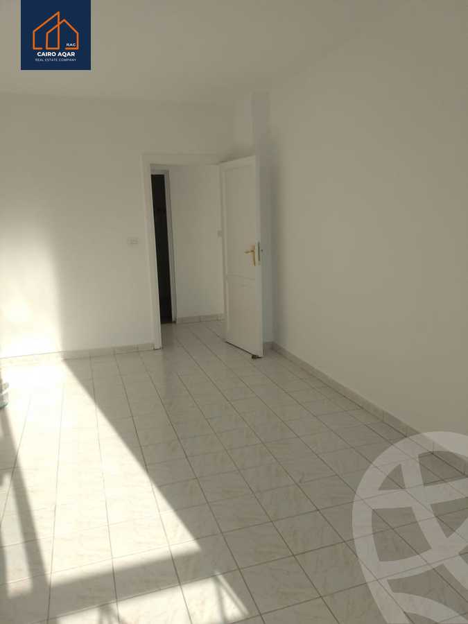 https://aqarmap.com.eg/en/listing/6004072-for-rent-cairo-new-cairo-lrhb-city-phase-1-ahmed-rami-st