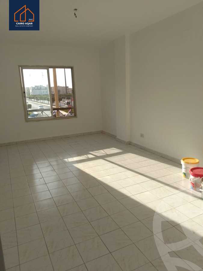 https://aqarmap.com.eg/en/listing/6004072-for-rent-cairo-new-cairo-lrhb-city-phase-1-ahmed-rami-st