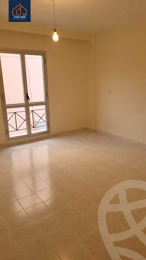 https://aqarmap.com.eg/en/listing/6014050-for-sale-cairo-new-cairo-lrhb-city-phase-1-ahmed-rami-st