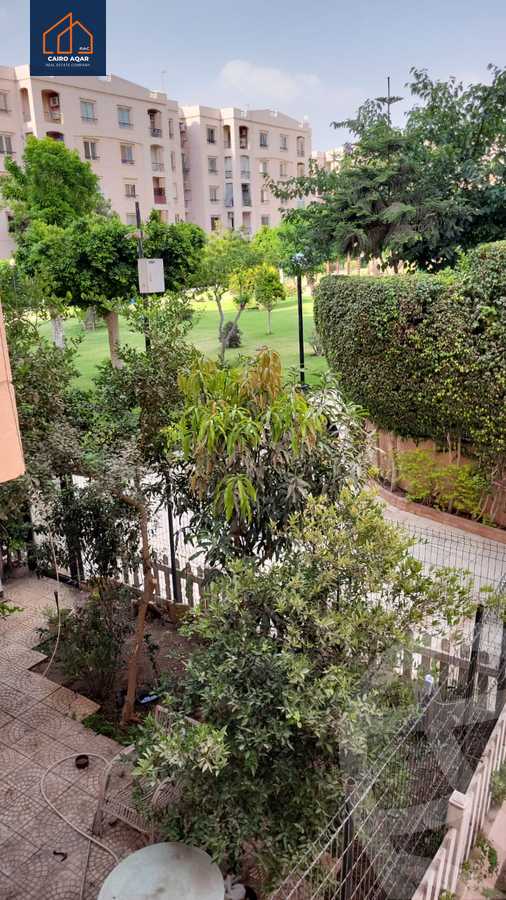https://aqarmap.com.eg/en/listing/6014050-for-sale-cairo-new-cairo-lrhb-city-phase-1-ahmed-rami-st