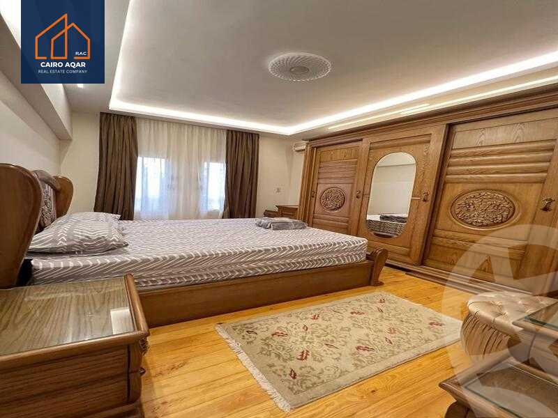 https://aqarmap.com.eg/en/listing/6016435-for-sale-cairo-new-cairo-lrhb-city-phase-3-farid-shawqi-st