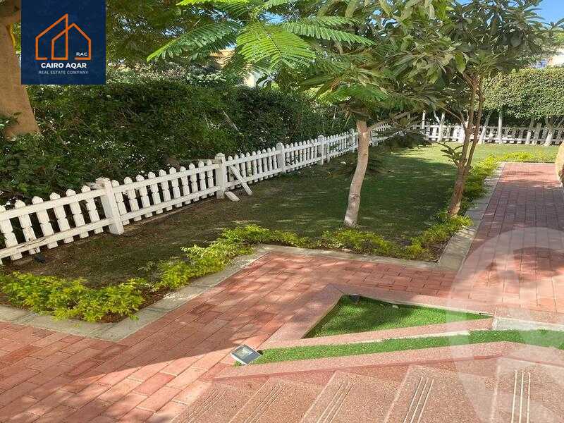 https://aqarmap.com.eg/en/listing/6016435-for-sale-cairo-new-cairo-lrhb-city-phase-3-farid-shawqi-st
