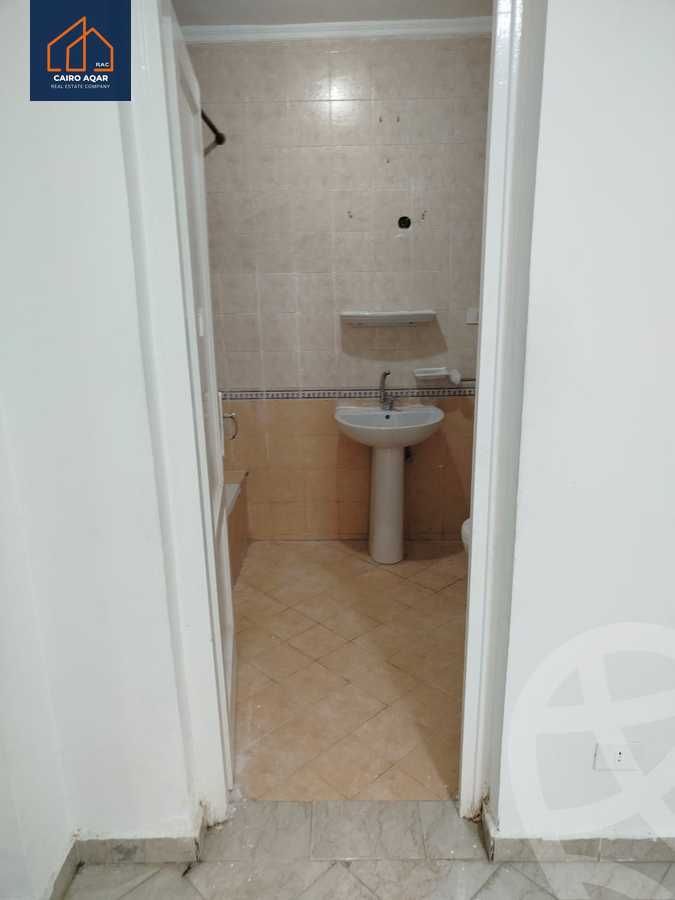 https://aqarmap.com.eg/en/listing/6018903-for-rent-cairo-new-cairo-lrhb-city-phase-5-talaat-mostafa-st