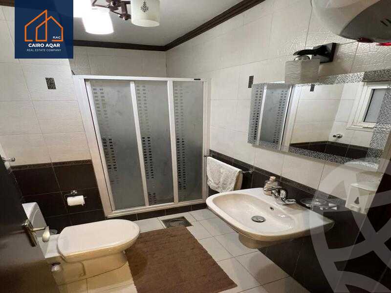https://aqarmap.com.eg/ar/listing/6057489-for-sale-cairo-new-cairo-lrhb-city-phase-4-mohammed-farid-st