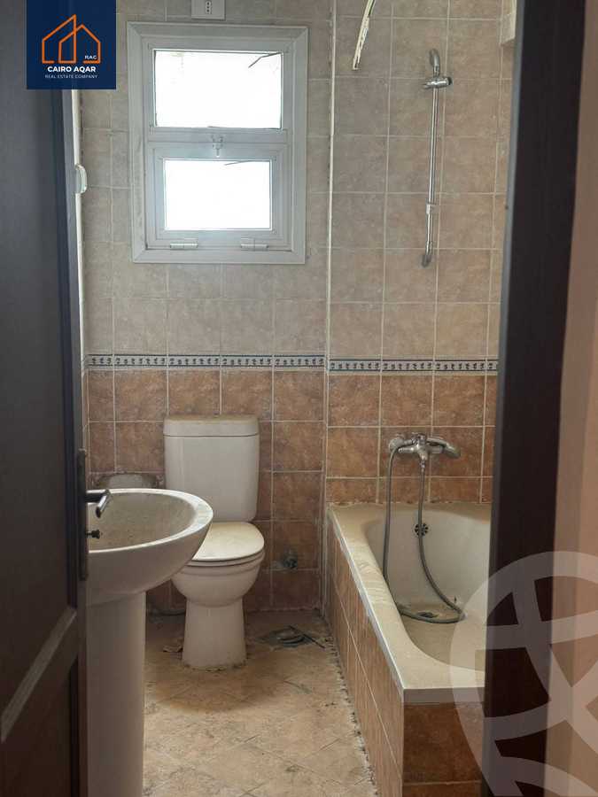 https://aqarmap.com.eg/en/listing/6088790-for-sale-cairo-new-cairo-lrhb-city-phase-8