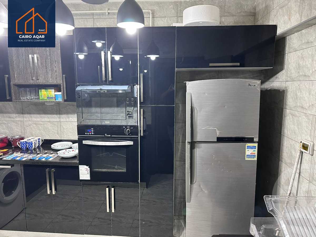 https://aqarmap.com.eg/en/listing/6089417-for-sale-cairo-new-cairo-lrhb-city-mtdd-lrhb-phase-8