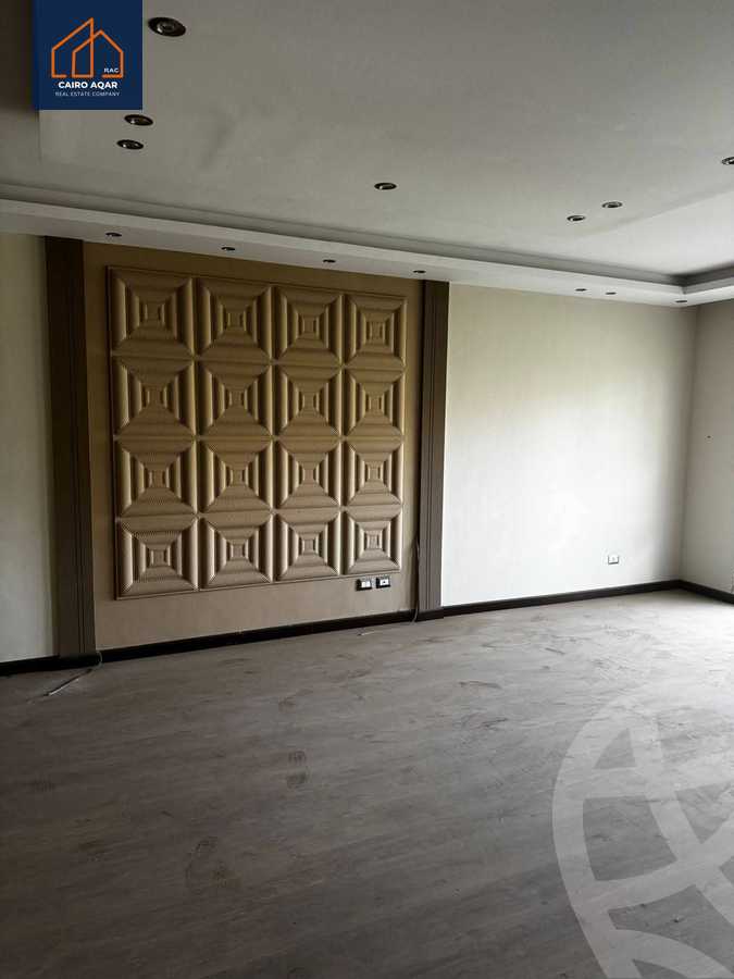 https://aqarmap.com.eg/en/listing/6089513-for-sale-cairo-new-cairo-lrhb-city-mtdd-lrhb-phase-8