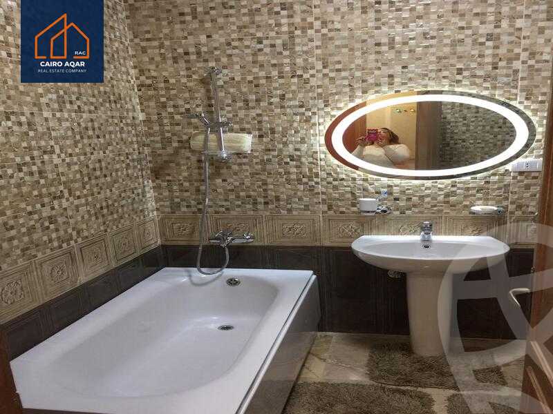 https://aqarmap.com.eg/en/listing/6091257-for-rent-cairo-new-cairo-lrhb-city-phase-1