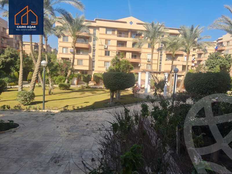https://aqarmap.com.eg/en/listing/6105579-for-sale-cairo-new-cairo-lrhb-city-phase-4-mohammed-farid-st