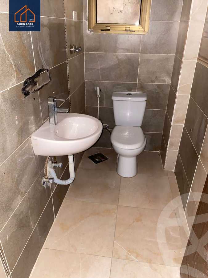 https://aqarmap.com.eg/en/listing/6141743-for-sale-cairo-new-cairo-lrhb-city-mtdd-lrhb-ahmed-zaki-st