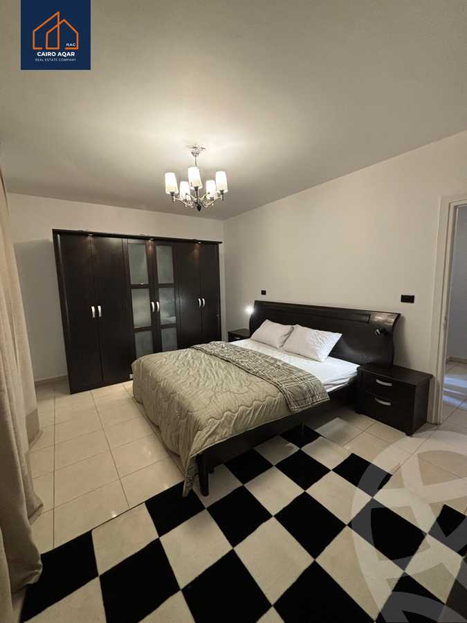 https://aqarmap.com.eg/en/listing/6152866-for-rent-cairo-new-cairo-lrhb-city-phase-4-mohammed-farid-st