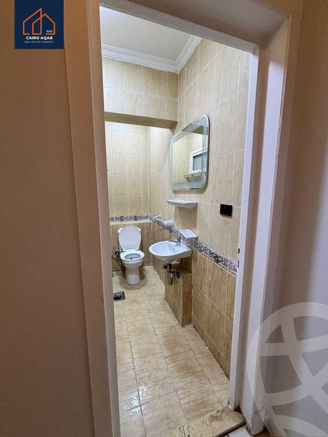 https://aqarmap.com.eg/en/listing/6152866-for-rent-cairo-new-cairo-lrhb-city-phase-4-mohammed-farid-st