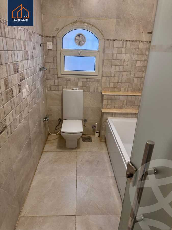 https://aqarmap.com.eg/en/listing/6166804-for-sale-cairo-new-cairo-lrhb-city-phase-2-amr-ibn-el-aas-st