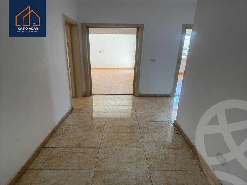 https://aqarmap.com.eg/ar/listing/6181625-for-rent-cairo-new-cairo-lrhb-city-phase-4-mohammed-farid-st