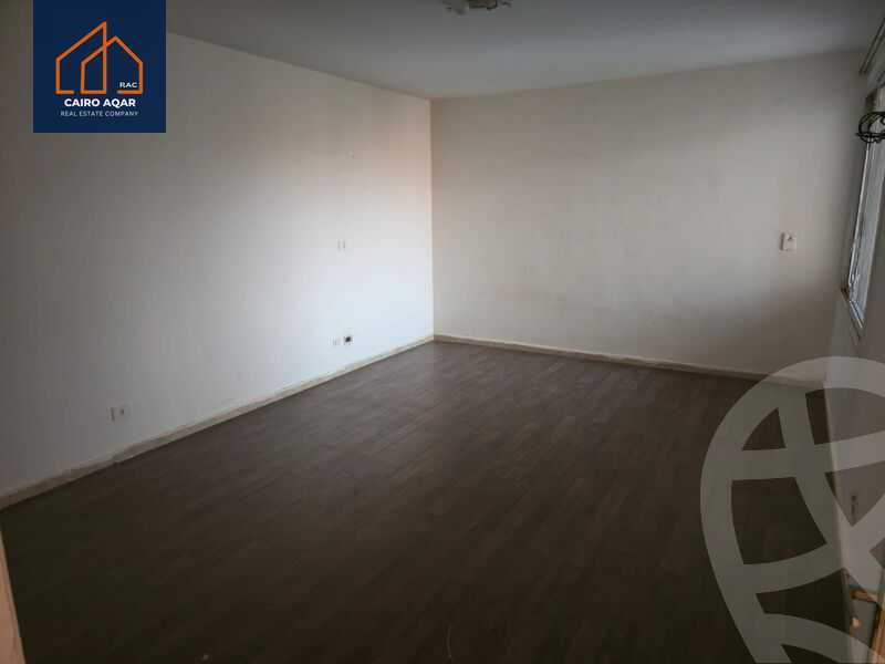 https://aqarmap.com.eg/ar/listing/6184294-for-rent-cairo-new-cairo-lrhb-city-phase-4-mohammed-farid-st