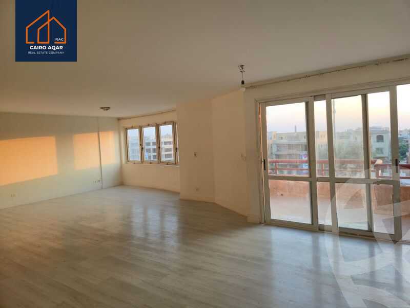 https://aqarmap.com.eg/ar/listing/6184294-for-rent-cairo-new-cairo-lrhb-city-phase-4-mohammed-farid-st