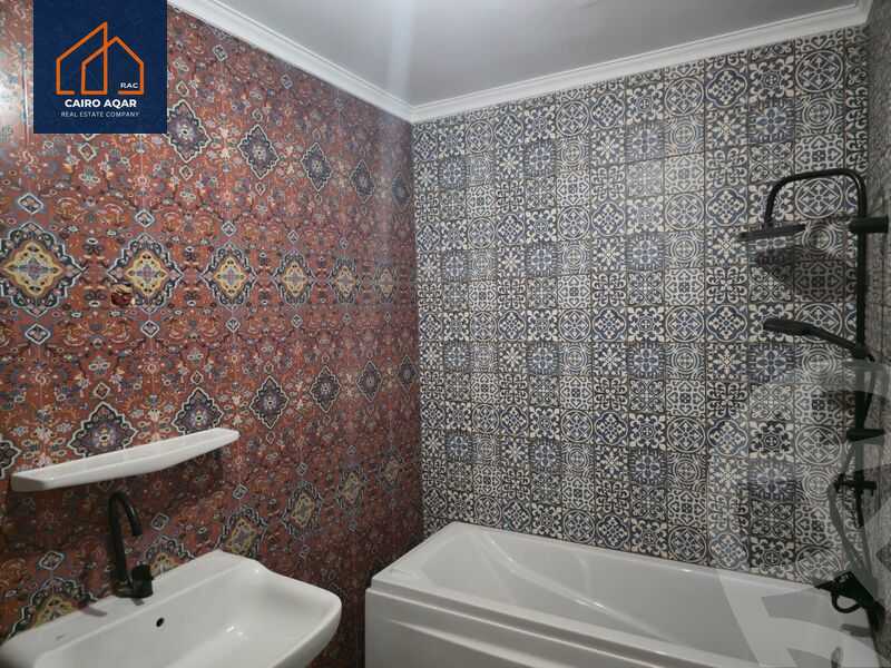 https://aqarmap.com.eg/ar/listing/6184294-for-rent-cairo-new-cairo-lrhb-city-phase-4-mohammed-farid-st