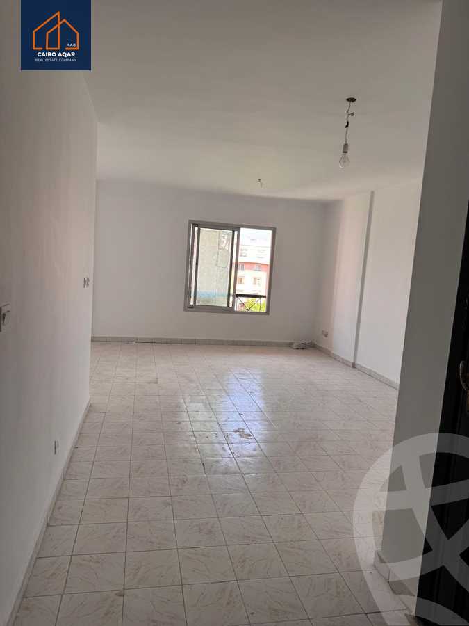 https://aqarmap.com.eg/ar/listing/6203444-for-rent-cairo-new-cairo-lrhb-city-phase-5-talaat-mostafa-st
