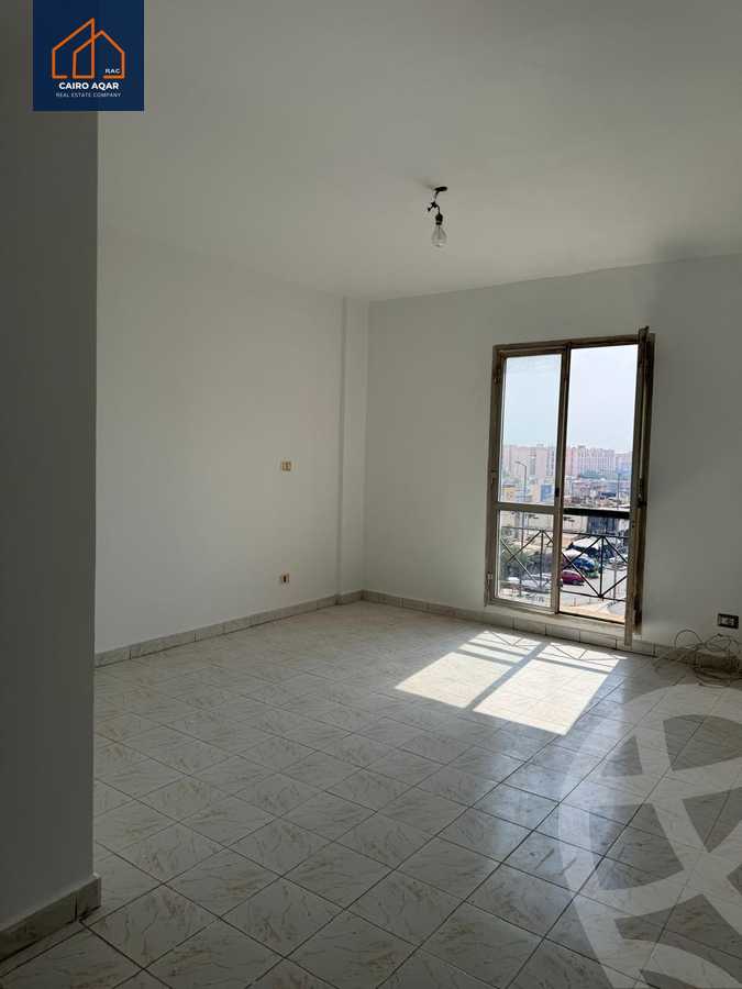 https://aqarmap.com.eg/ar/listing/6203444-for-rent-cairo-new-cairo-lrhb-city-phase-5-talaat-mostafa-st