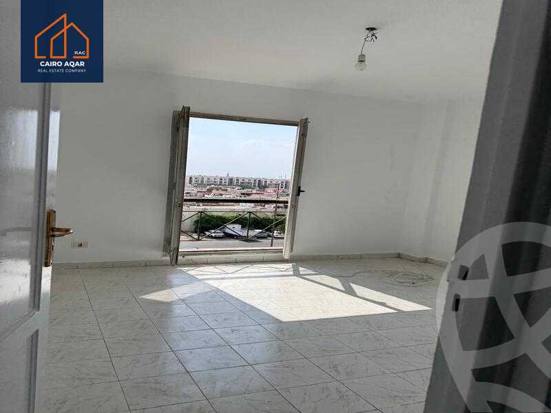 https://aqarmap.com.eg/ar/listing/6203901-for-rent-cairo-new-cairo-lrhb-city-phase-1-ahmed-rami-st