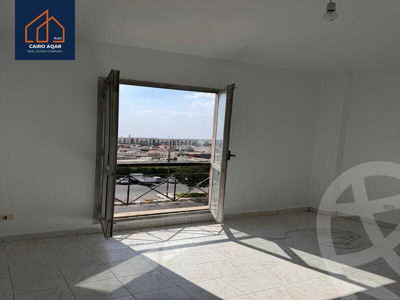 https://aqarmap.com.eg/ar/listing/6203901-for-rent-cairo-new-cairo-lrhb-city-phase-1-ahmed-rami-st
