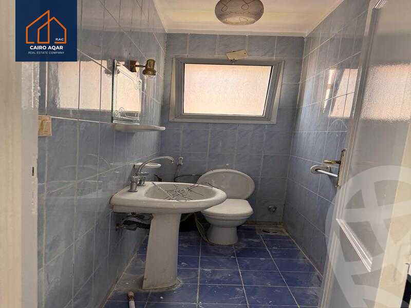 https://aqarmap.com.eg/ar/listing/6203901-for-rent-cairo-new-cairo-lrhb-city-phase-1-ahmed-rami-st