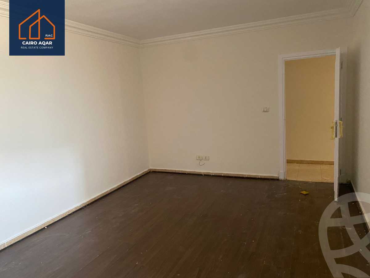https://aqarmap.com.eg/ar/listing/6204286-for-rent-cairo-new-cairo-lrhb-city-phase-4-mohammed-farid-st