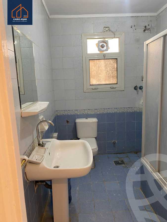 https://aqarmap.com.eg/ar/listing/6204286-for-rent-cairo-new-cairo-lrhb-city-phase-4-mohammed-farid-st