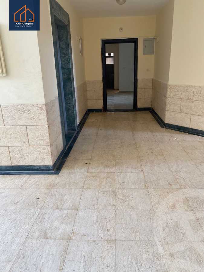 https://aqarmap.com.eg/ar/listing/6204286-for-rent-cairo-new-cairo-lrhb-city-phase-4-mohammed-farid-st