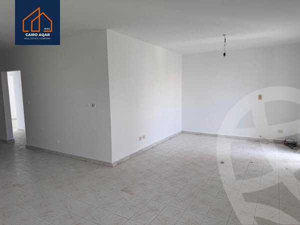 https://aqarmap.com.eg/ar/listing/6206585-for-rent-cairo-new-cairo-lrhb-city-phase-1-ahmed-rami-st
