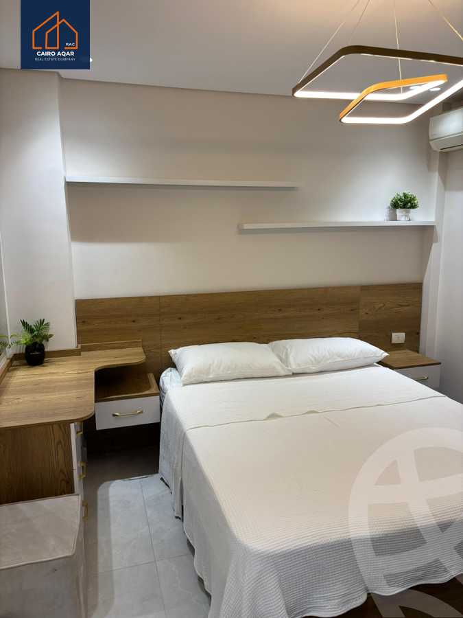 https://aqarmap.com.eg/en/listing/6206846-for-rent-cairo-new-cairo-lrhb-city-phase-5-talaat-mostafa-st