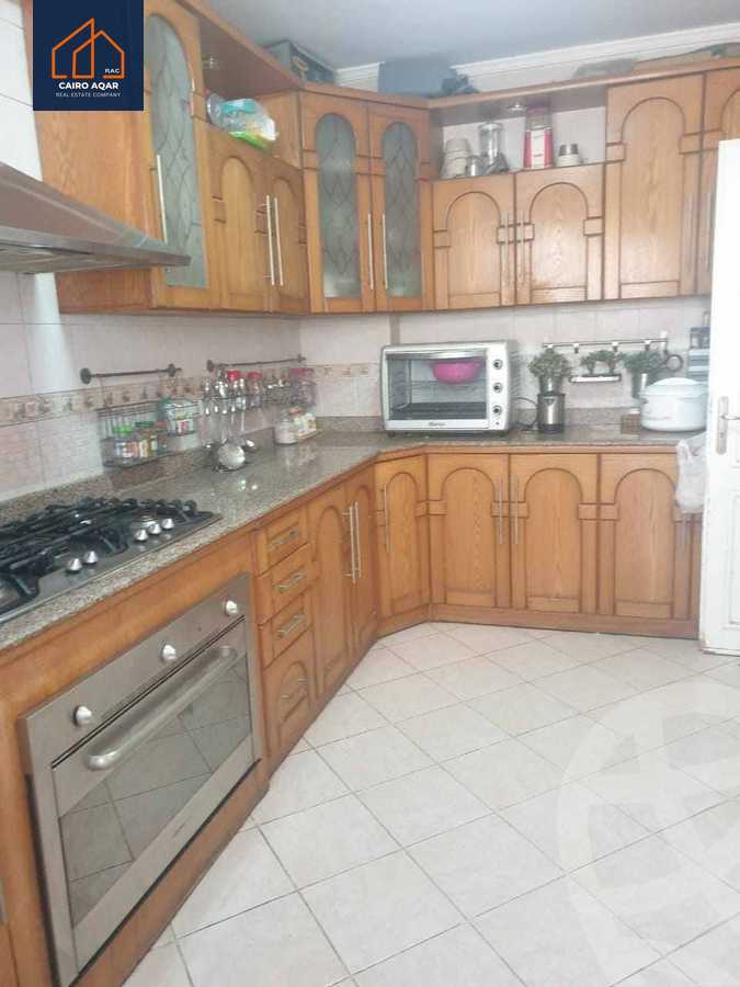 https://aqarmap.com.eg/en/listing/6209981-for-sale-cairo-new-cairo-lrhb-city-phase-4-mohammed-farid-st