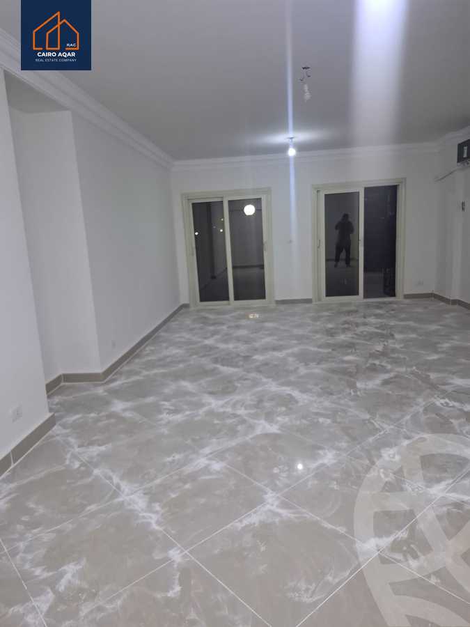 https://aqarmap.com.eg/ar/listing/6216208-for-rent-cairo-new-cairo-lrhb-city-mtdd-lrhb-phase-8