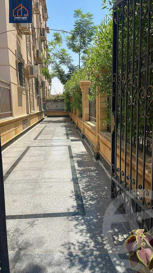 https://aqarmap.com.eg/en/listing/6216412-for-sale-cairo-new-cairo-lrhb-city-phase-1-ahmed-rami-st