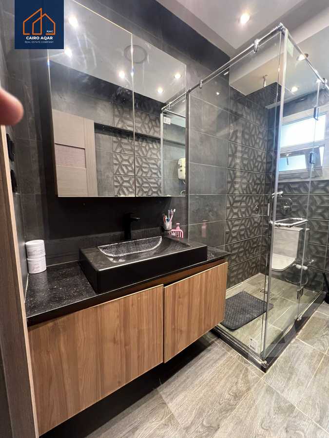 https://aqarmap.com.eg/ar/listing/6217251-for-sale-cairo-new-cairo-lrhb-city-mtdd-lrhb-phase-10-farouk-el-baz-st
