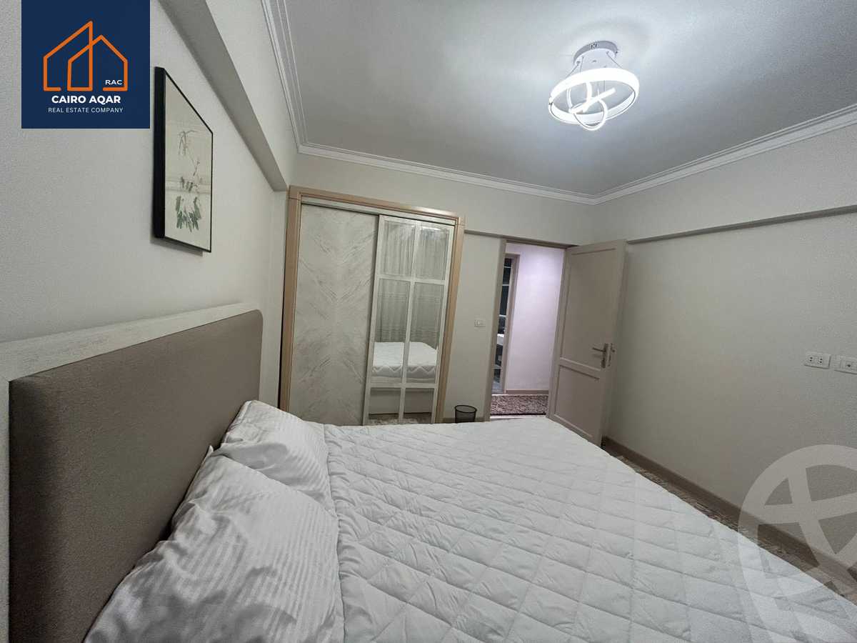https://aqarmap.com.eg/ar/listing/6219341-for-rent-cairo-new-cairo-lrhb-city-phase-8