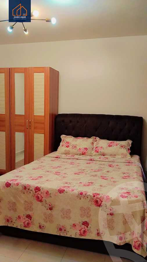 https://aqarmap.com.eg/ar/listing/6219461-for-rent-cairo-new-cairo-lrhb-city-phase-8