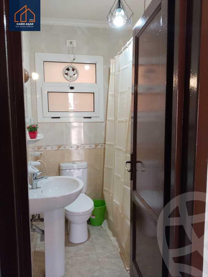 https://aqarmap.com.eg/ar/listing/6219461-for-rent-cairo-new-cairo-lrhb-city-phase-8
